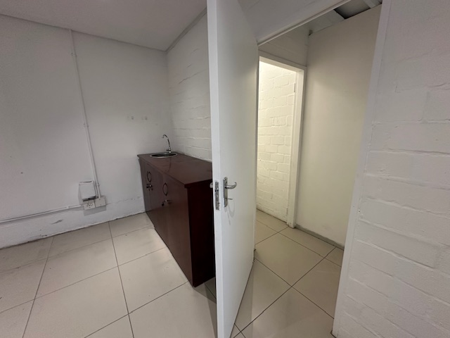 To Let commercial Property for Rent in Ndabeni Western Cape